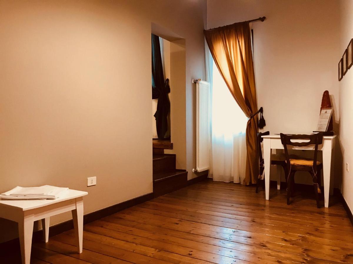 Albergo Tripoli B&B Affittacamere コラート エクステリア 写真