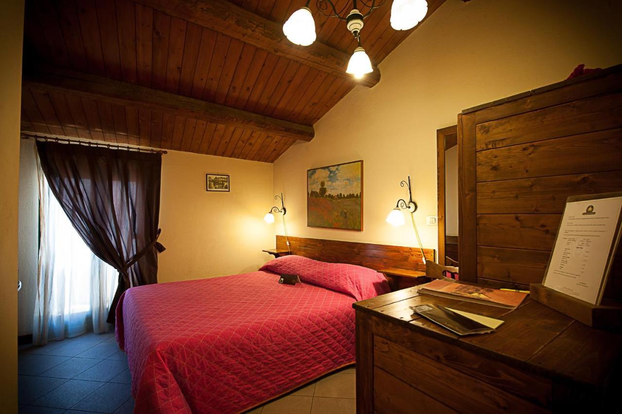 Albergo Tripoli B&B Affittacamere コラート エクステリア 写真