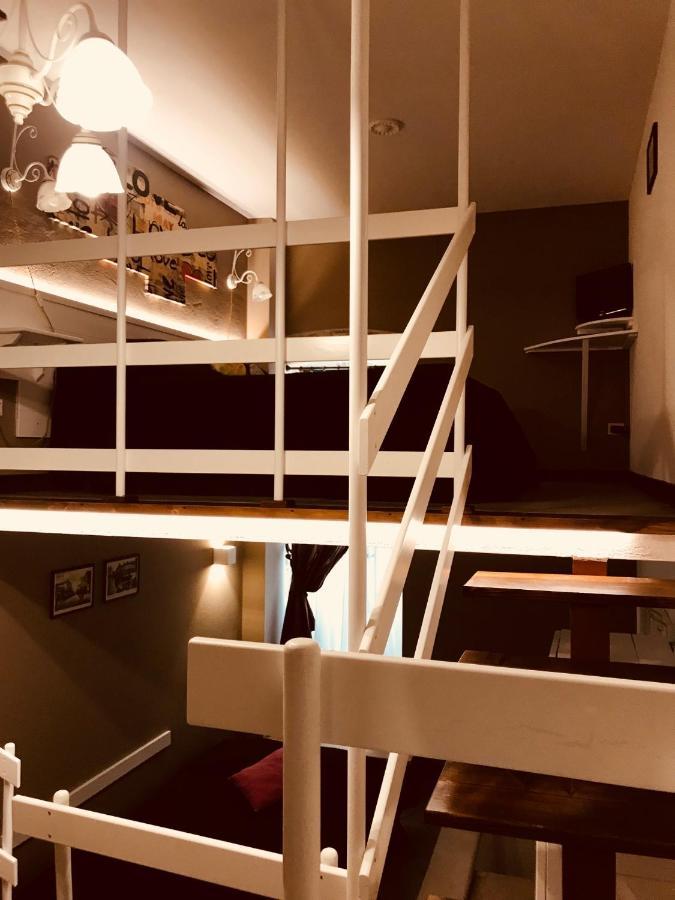Albergo Tripoli B&B Affittacamere コラート エクステリア 写真