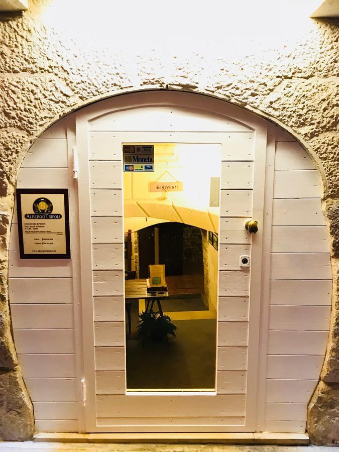 Albergo Tripoli B&B Affittacamere コラート エクステリア 写真