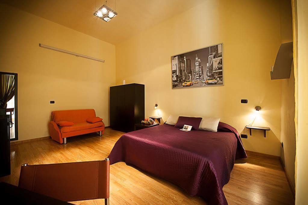 Albergo Tripoli B&B Affittacamere コラート エクステリア 写真