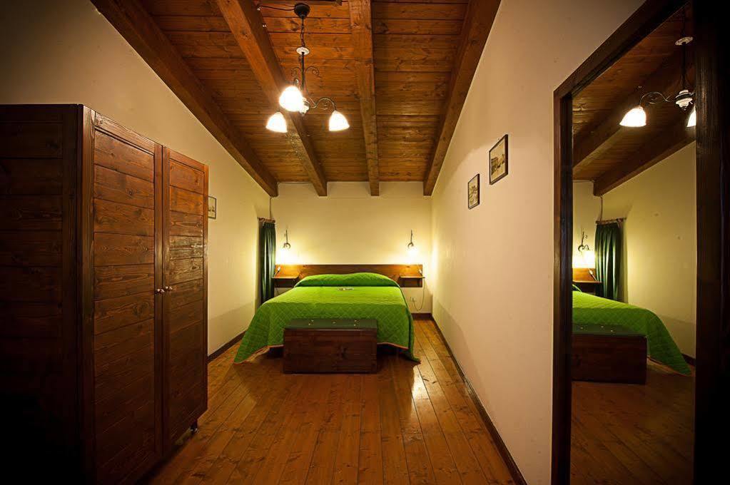 Albergo Tripoli B&B Affittacamere コラート エクステリア 写真